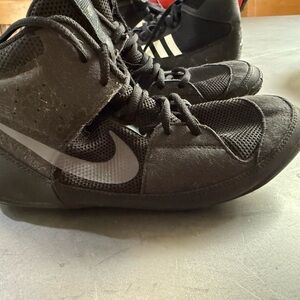 Nike wrestling, 6.5 fury new